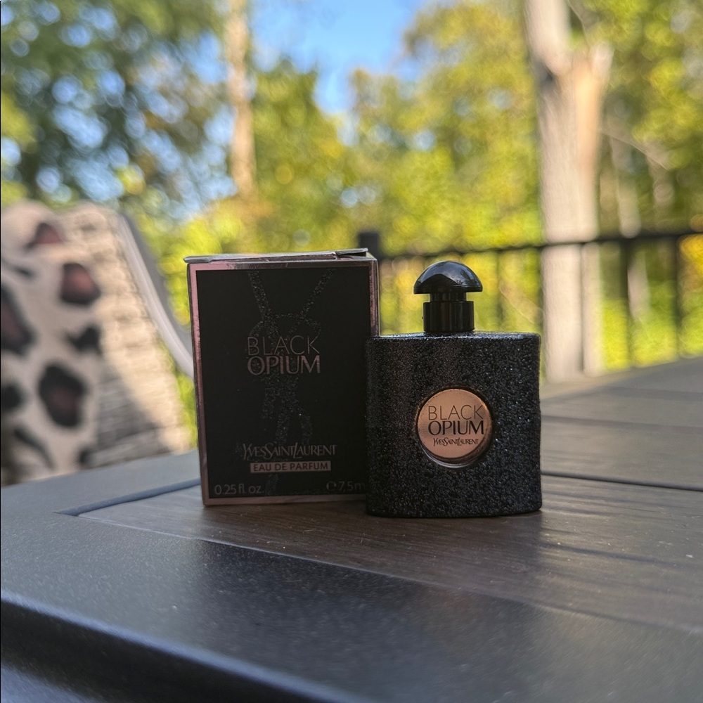 Yves Saint Laurent Black Opium